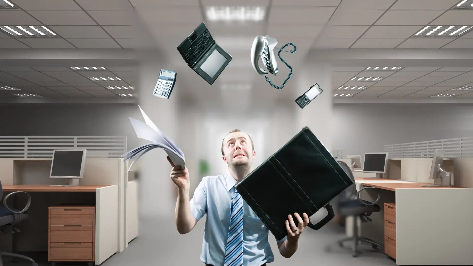 In-House IT vs MSP Blog Post Feature Image WEBP